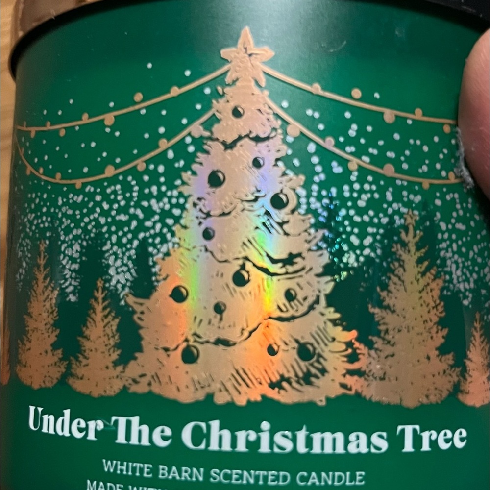 BBW bath and body works Under the Christmas tree 3 wick scented candle